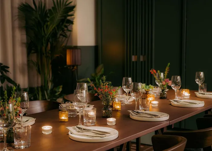 The Hoxton, Hotel *
